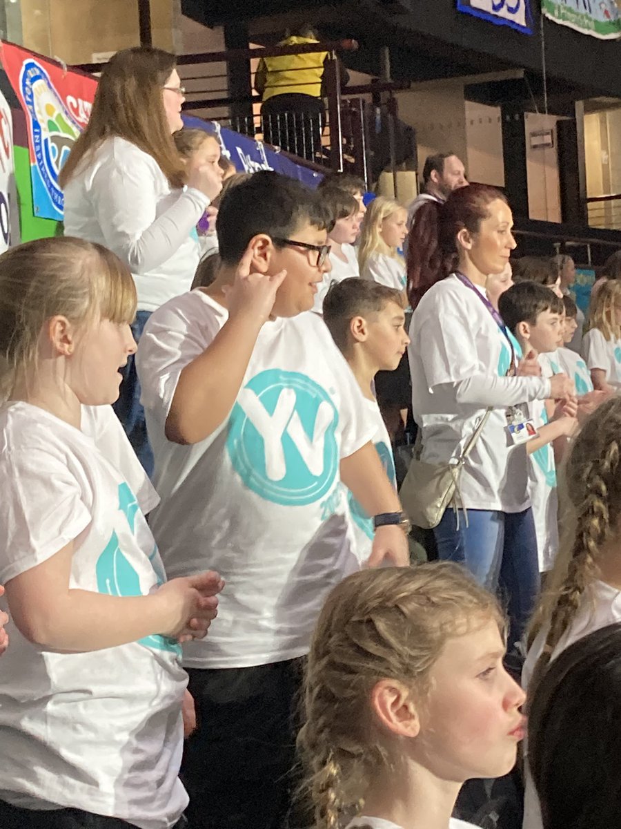 NorthbrookPrim3's tweet photo. Wow! That was just the rehearsals β¦ must be time to re-energise and refuel for the show later #havingthebesttime with @ChurchtownSch πππΆπ€π€© https://t.co/iYag1zZbFw