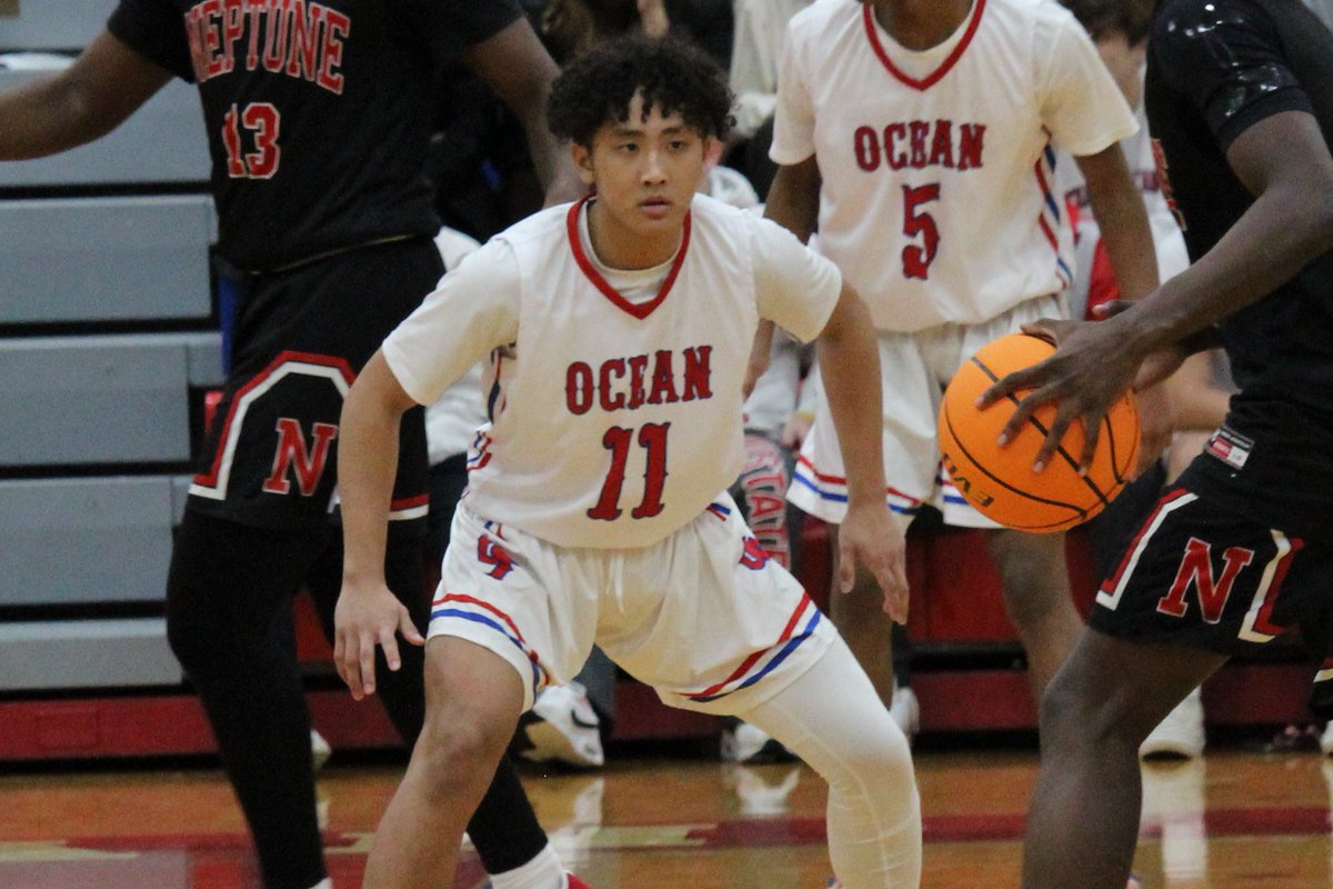Best of luck to our super 6th man - sophomore PG Noah Nguyen - as he undergoes ACL surgery.

Keep him in your thoughts today!