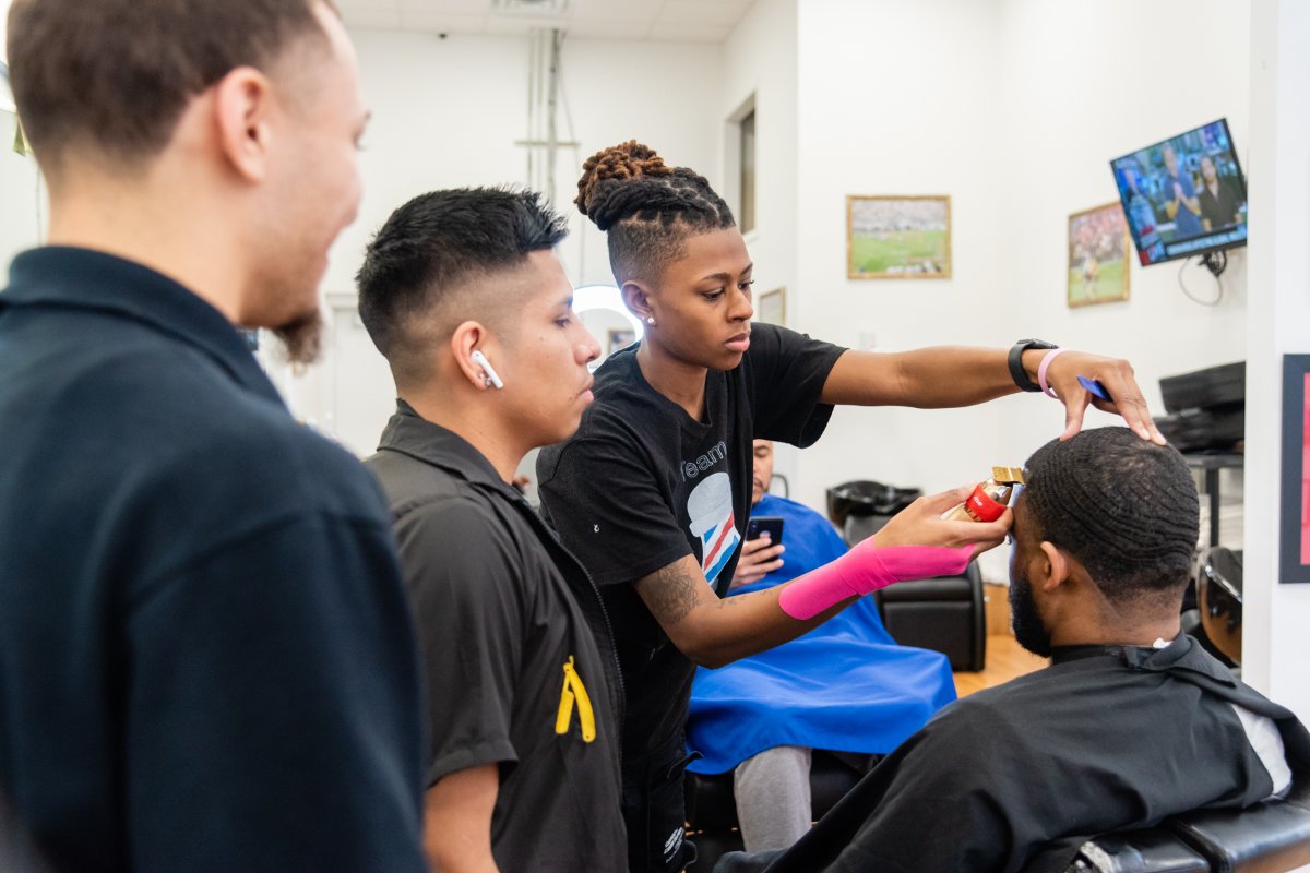 Ultimate_Barber's tweet photo. Since 2010, our team's been providing outstanding barber services. It doesn't matter whether it's a quick trim or haircut with a shave, we're here to provide it all for Alexandria. https://t.co/NQLR10VgsO