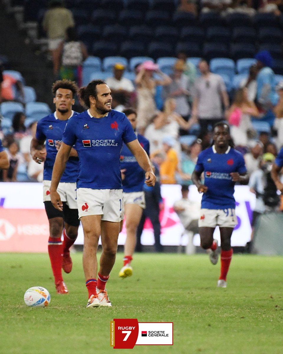 Paramourdurugby's tweet image. 🧺 Sacré périple et belle récolte ! 

Paris 🛫 Nouvelle-Zélande 🛬 Sydney. 
Les Bleus de #France7 n'ont pas fait le déplacement pour rien : les garçons ont fini 4e dans les 2 tournois alors que les filles ont décroché l'argent 🥈 à Sydney !

  #Sydney7s #NZ7s
