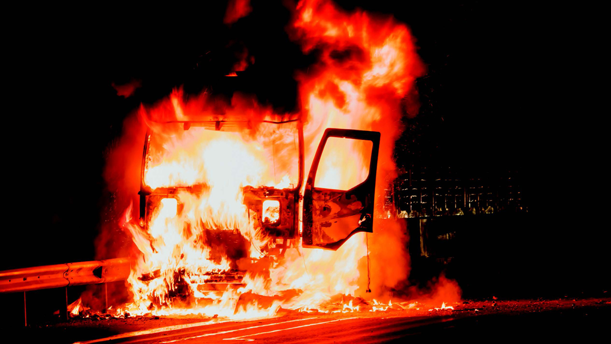 CVW Magazine (@cvwmagazine) on Twitter photo .<a href="/Dafovehicle/">Dafo Vehicle</a> explores the risks associated with storing damaged EVs and discusses what can be done to make sure further damage is minimised 🔥 👇
cvwmagazine.co.uk/dafo-vehicle-f… .<a href="/Dafovehicle/">Dafo Vehicle</a> explores the risks associated with storing damaged EVs and discusses what can be done to make sure further damage is minimised 🔥 👇
cvwmagazine.co.uk/dafo-vehicle-f…