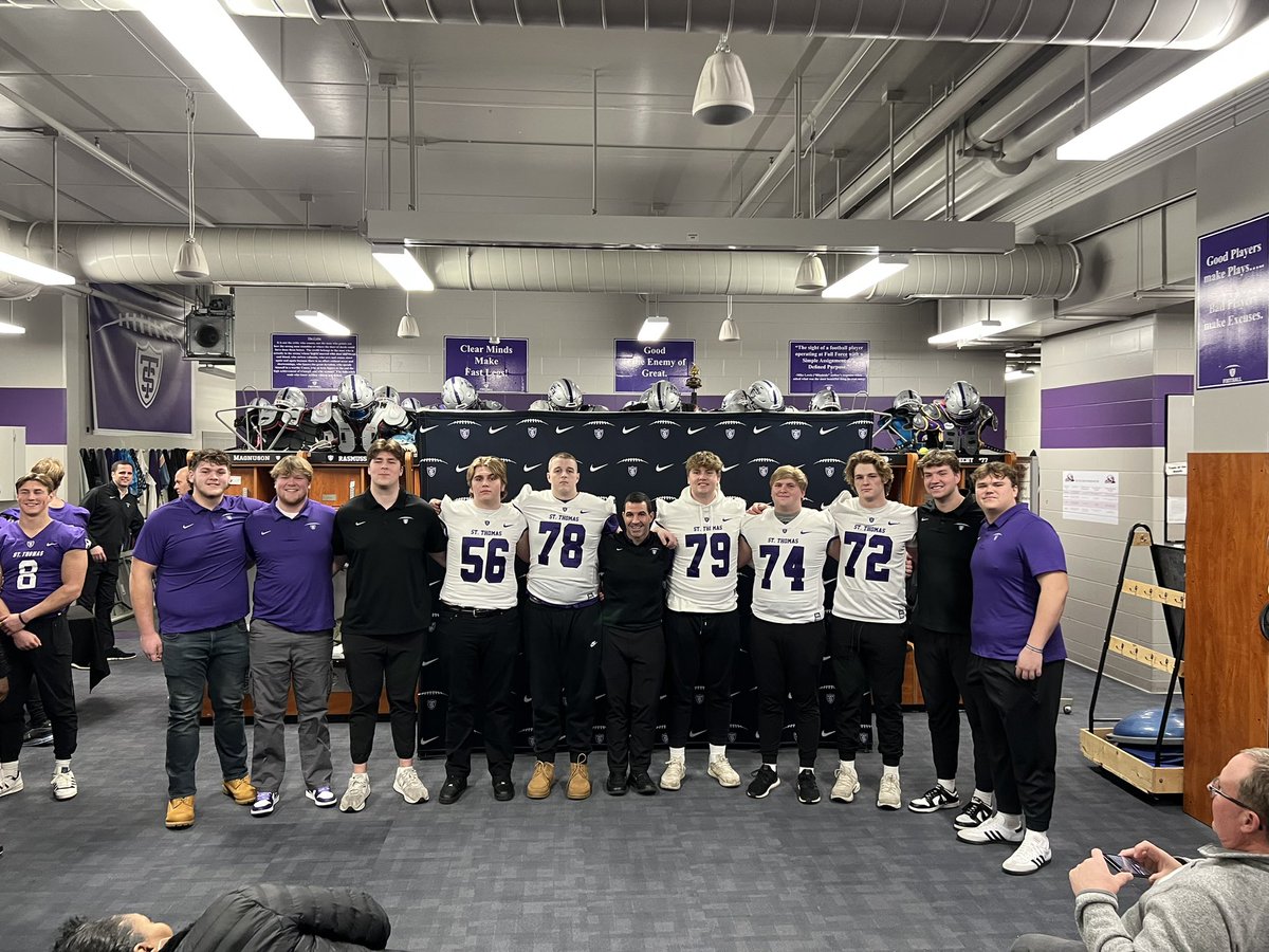 Had a great time on my official visit! <a href="/Coach_Caruso/">Coach Glenn Caruso</a> <a href="/CoachJakeLandry/">Jake Landry</a> <a href="/OLine_TEK/">Jeff Duvendeck</a>