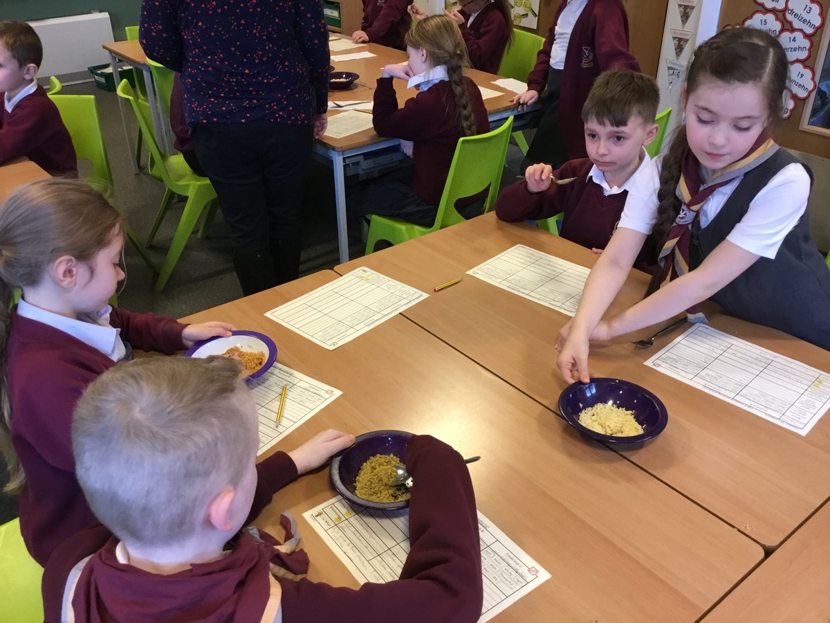 RimroseHope's tweet photo. The children in Y3/4D really enjoyed tasting existing couscous products in preparation for making their own couscous salad next week. #healthylunchboxes #tryingnewthings https://t.co/1Re86CTFCG