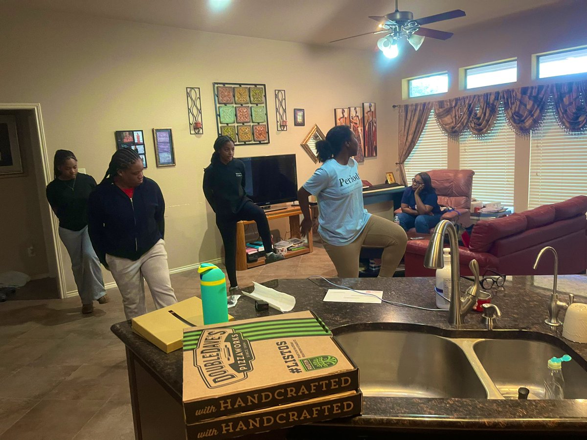 Teri_Saunders7's tweet image. Our Xinos Step Team practice was FUN &amp;amp; brought back memories from my stepping days!😎  I’m so excited to start mentoring these beautiful young ladies!  One happens to be a Hendrickson tennis player, Nevaeh.💚🫶🏽
 #NSPDK #DeltaBeta @Qui3tStrm