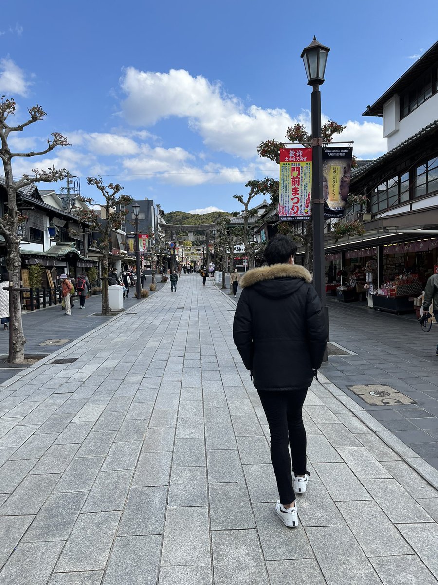 雰囲気の写真になります！！！
身長181センチ！！
イチャイチャしながら遊ぶのが大好きです！！！
愛知県で遊べる方連絡待ってます！！！
お姉さんが求めるプレイなんでもできます！！！！
よろしくお願いします