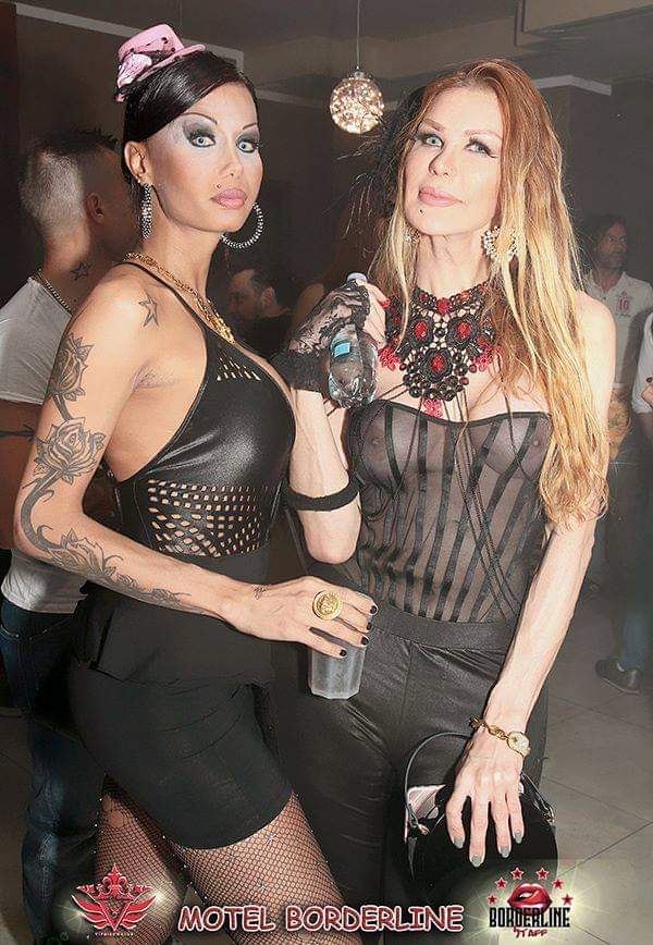 RealGrazielle's tweet photo. #Cubiste #Serate #Milano #Top #Graziliscius #Firstclass #Glam https://t.co/7N4k1Cq39R
