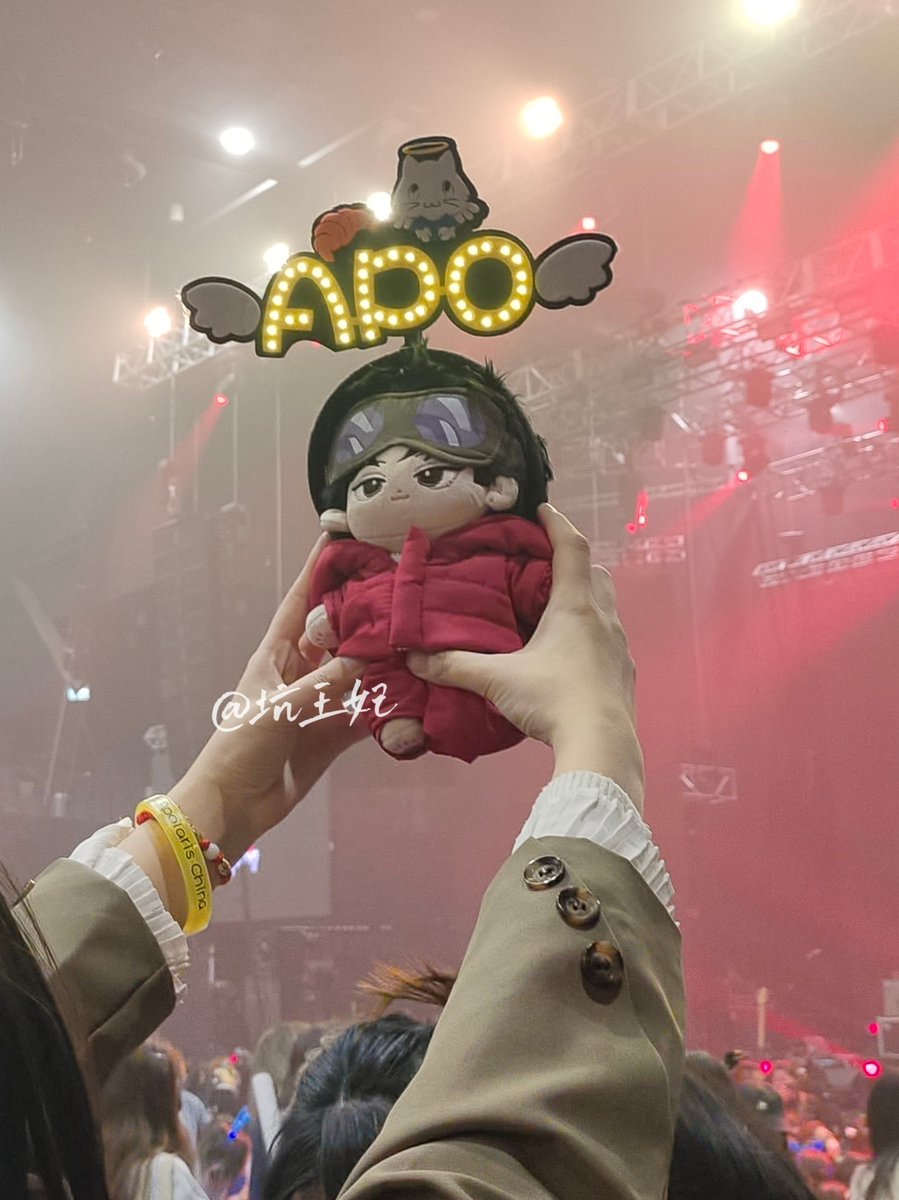kengwangfei's tweet photo. @Nnattawin1 Little po said: Big po, today is super handsome, cute and awesome, I cheer for you! Today is hard, want to dance for you. Wish you have a nice dream.
😊😊😊Did you see that 
@Nnattawin1 
#Nnattawin   
#apocolleagues https://t.co/ugJDkbHlE7