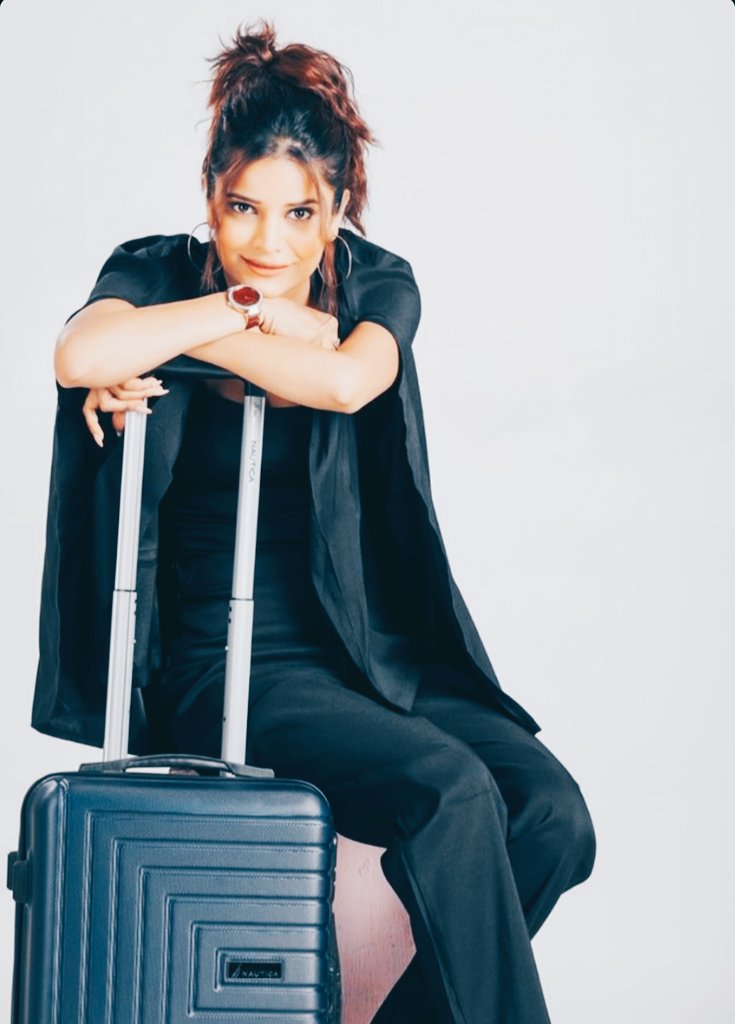 HaytexN's tweet image. 😍Most Awaited n Deserving Finalist gets her way into the #FinaleWeek #BB16 
Now its time to lift up the BB16 Trophy✌😅🙏💐
#ArchanaGautam       ⭐⭐⭐⭐⭐
#ArchanaIsTheBoss   ⭐⭐⭐⭐⭐
#ArchanaGautam𓃵  ⭐⭐⭐⭐⭐