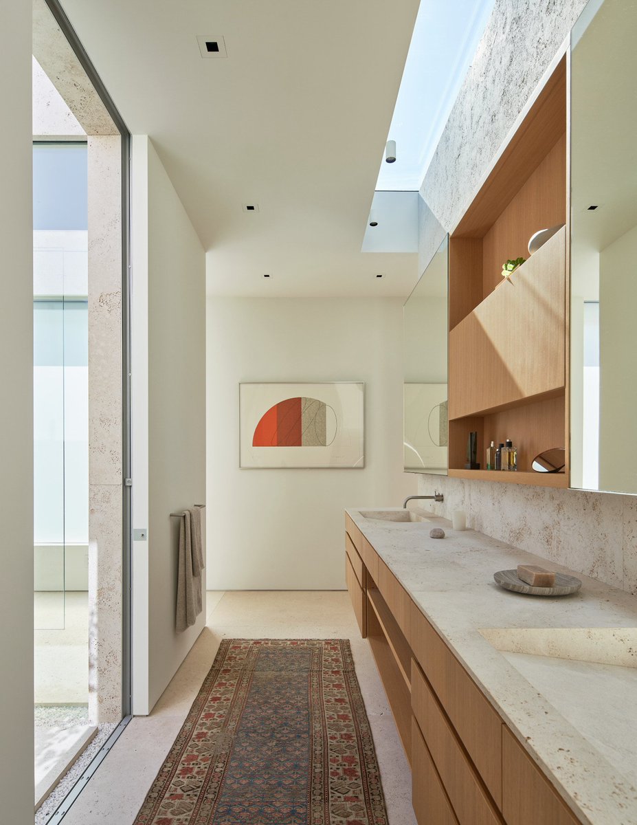 #CamronClient David Montalba of @montalbaarchitects on the rise of “relaxed minimalism.”

"Engaging with the outdoors helps soften a minimalist home, as do bookshelves, art and textiles.” 

Photo by <a href="/k7scott/">jordyn</a>

#DavidMontalba #Architecture #Architects #RelaxedMimialism #Minimalism