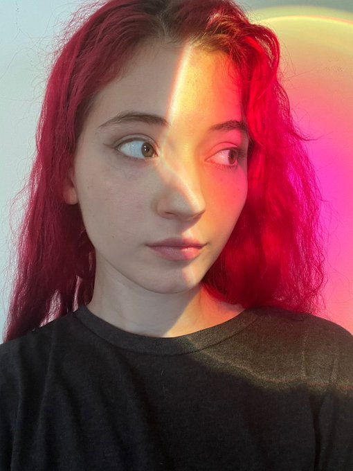 1 pic. #nomakeupselfie https://t.co/iPQLp2zN28<a href="/tag/nomakeupselfie"class="tags">#nomakeupselfie</a>