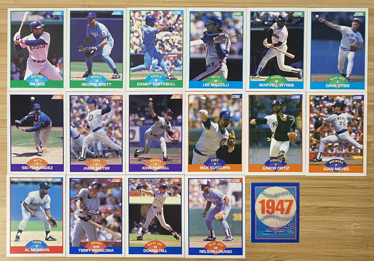 myjunkwax's tweet photo. #RFpod: 1989 Score
tell me your favorite story about one of these players or these cards https://t.co/FfXbT9y5a4