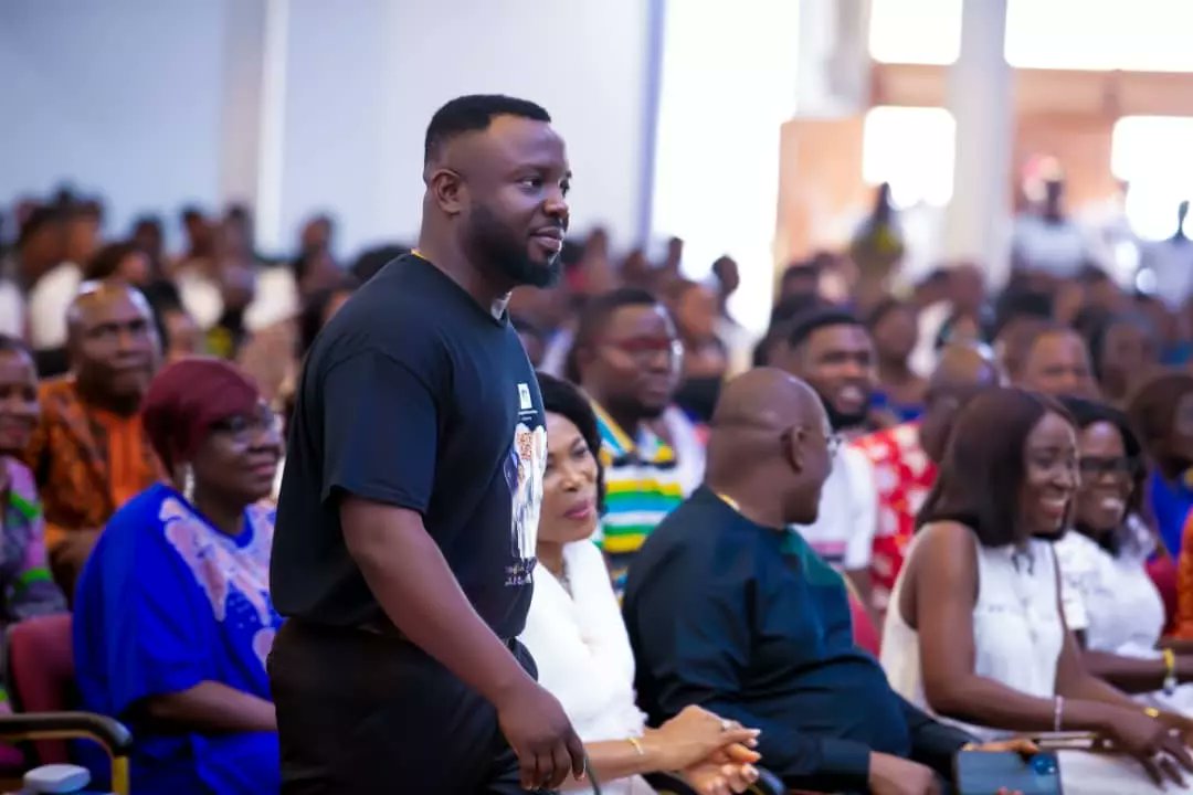 Louis_SK_Apetor's tweet photo. The blessing has been pronounced by our Papa Archbishop Charles Agyinasare
#Cast and Crew #DateMeAgain!π
#We are ready to give you a show!
#Have you bought your ticket?
@Jeneral Nta Tia @Gadede Segbefia @Mavis @Louis SK Apetor @Yayra Amuzu @Naa Amerley Quartey https://t.co/5Juv7MOqRM