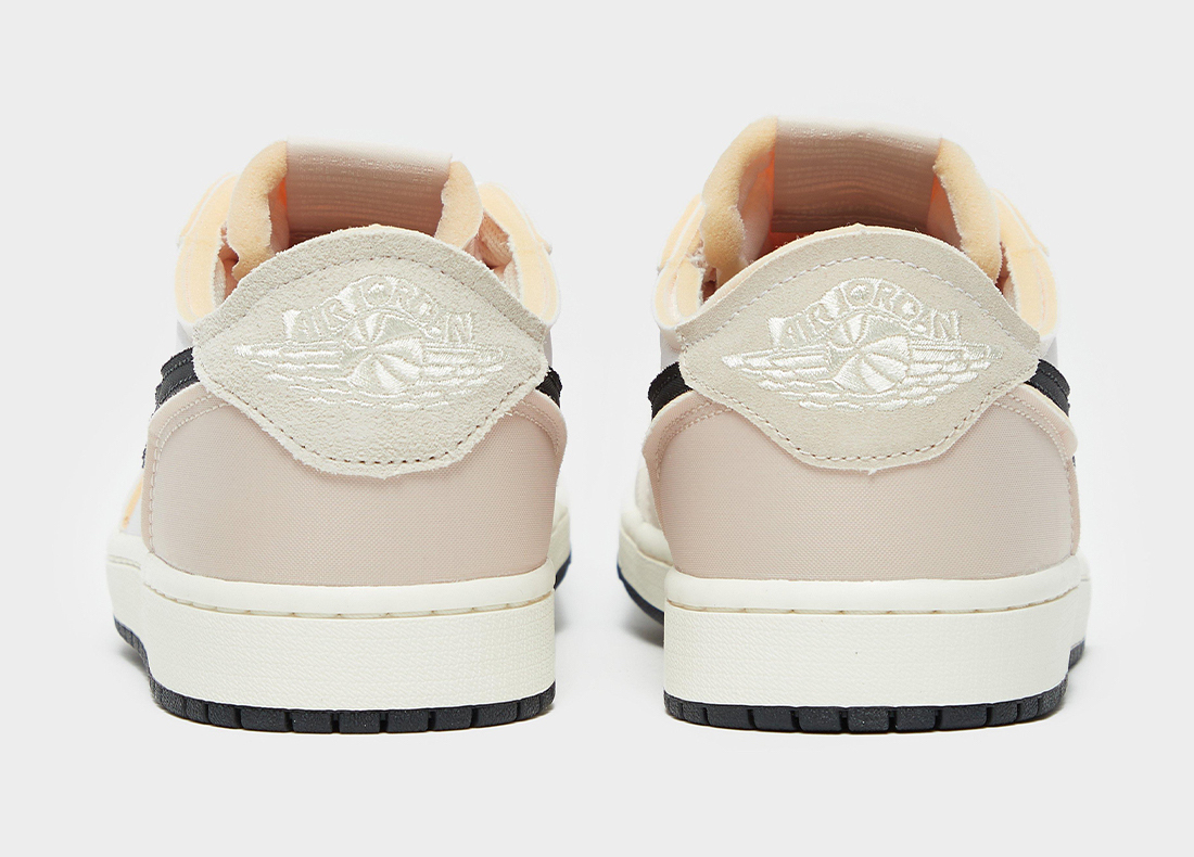 SBDetroit's tweet image. First Look: Air Jordan 1 Low OG EX &quot;Sail&quot; 👀  sneakerbardetroit.com/air-jordan-1-l…