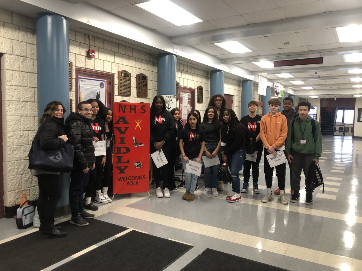 Our Nyack MS @AVID4College 8th graders explore Nyack HS with some help from 9th grade #StudentMentors this week. Ss toured the building, visited classes and stopped for lunch in the cafeteria -all while building relationships and a sense of community. #NyackSchools #NPSequity