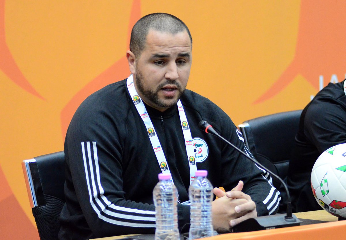 la_vagueverte's tweet photo. 🎙️ | Madjid Bougherra : 

« Mon rêve, mais aussi le rêve de toute l’équipe est d’offrir le trophée au papa de Bilel Benhammouda. Il sera le premier à le soulever In shaa Allah ». 🤲🇩🇿 https://t.co/lsiIZsSxy3