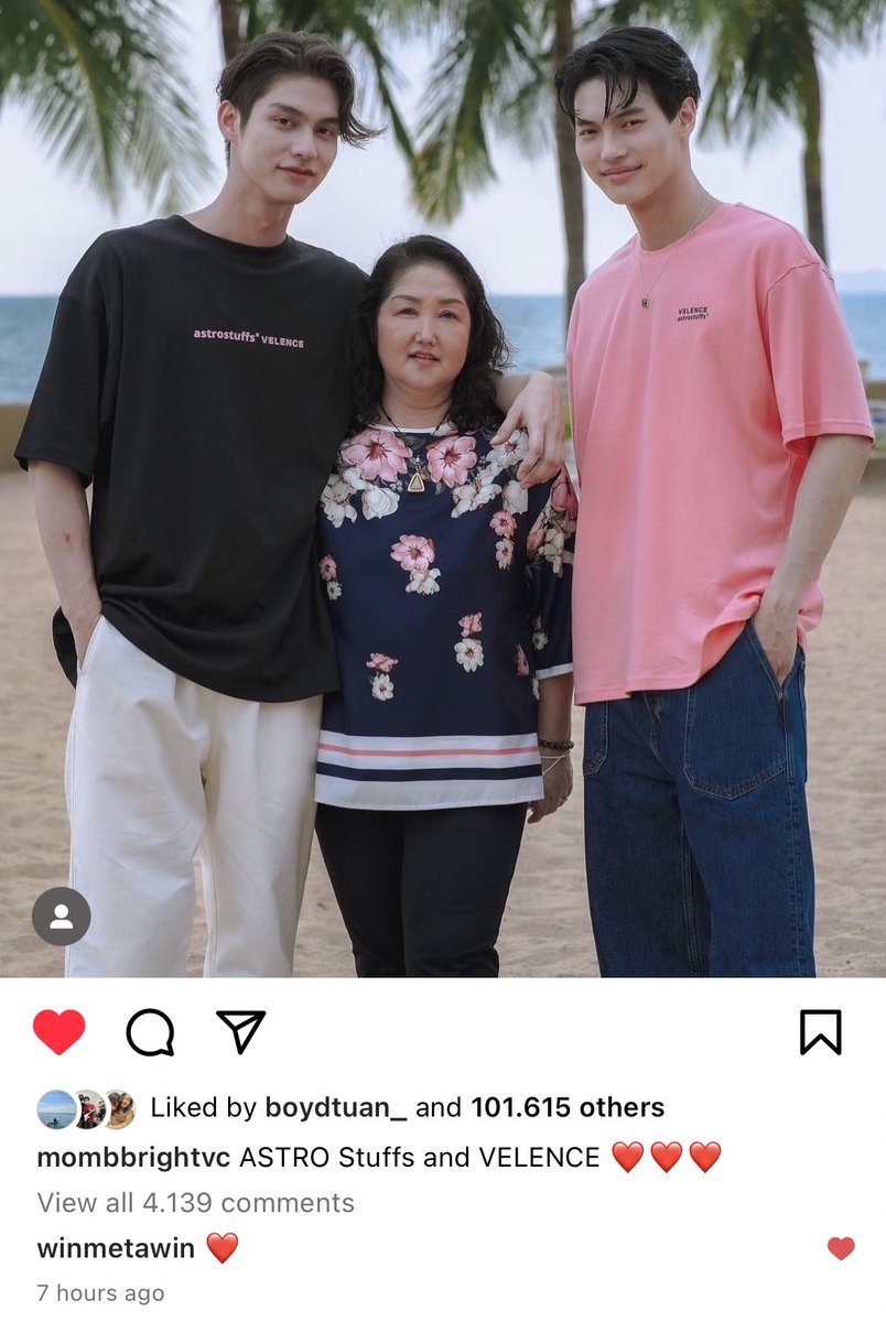 salaleyoo__'s tweet photo. Win commented on mombbright’s IG post 😳😭🤍

#winmetawin  
#ไบร์ทวิน https://t.co/yNc453W5pZ