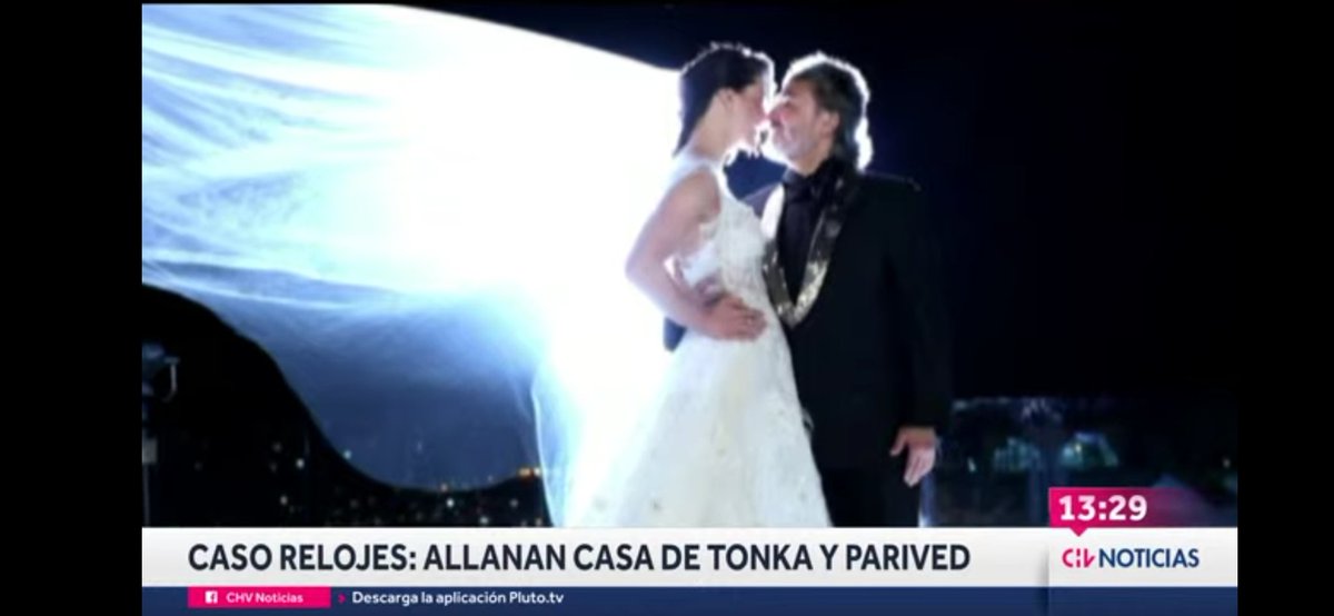 anti_onunachos's tweet photo. Natalia y Cristian se les pasó esta noticia.
Allanan casa de Tonkita, la intolerante matona que cuestionaba al senador Insulza por su sueldo y a Don Hermógenes Pérez de Arce.
Ya sabemos en todo caso que el senador Insulza se gana su sueldo de manera decente.
😌🇨🇱☕.
#t13tarde https://t.co/iV48qh3OwT