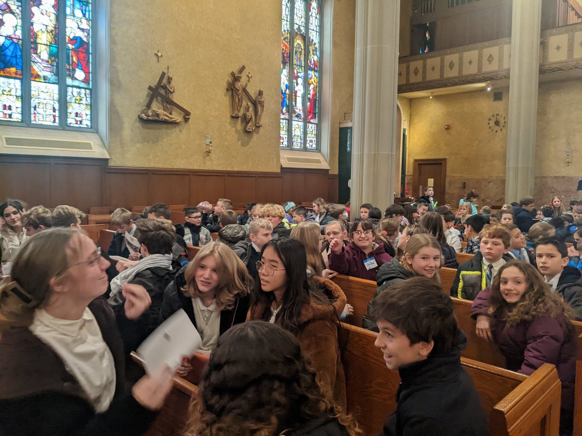 doccathschools's tweet photo. Joy filled the pews in anticipation for our CSW Mass celebrated by Bishop Malesic &amp; concelebrated by Bishop Woost. Bishop Malesic reminded us how special Catholic education is and the many gifts we receive in our Catholic school formation. #LoveOurCatholicSchools #CSW2023 https://t.co/YcYviGJBde