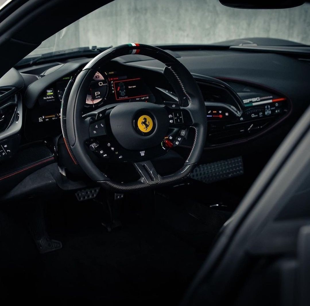DailyFerrariTM's tweet photo. Ferrari SF90 Stradale 🐎 https://t.co/VDB5M1MvPc