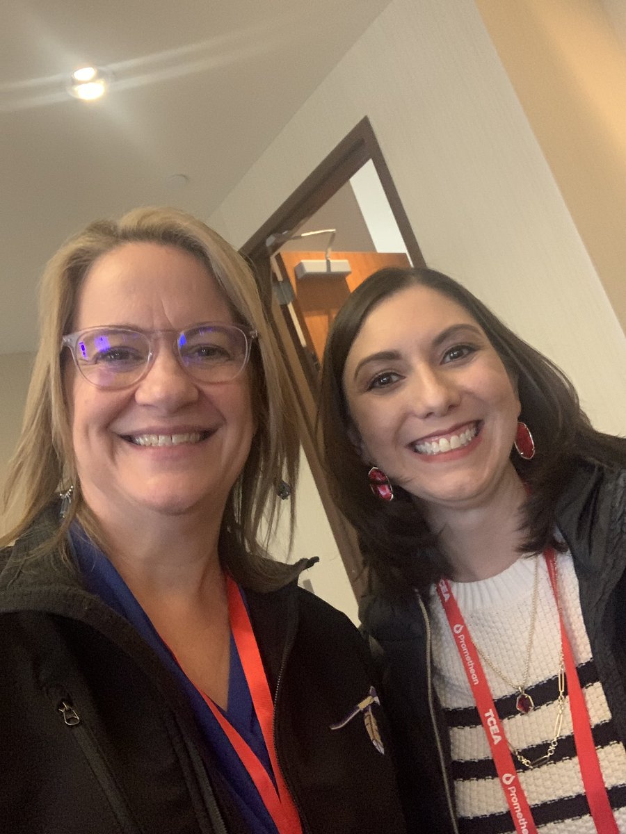 When you meet a new friend at TCEA who says “Your superintendent was my high school tennis coach” <a href="/sellason/">Shana Ellason</a> <a href="/KeneII/">Kenneth Estes</a>