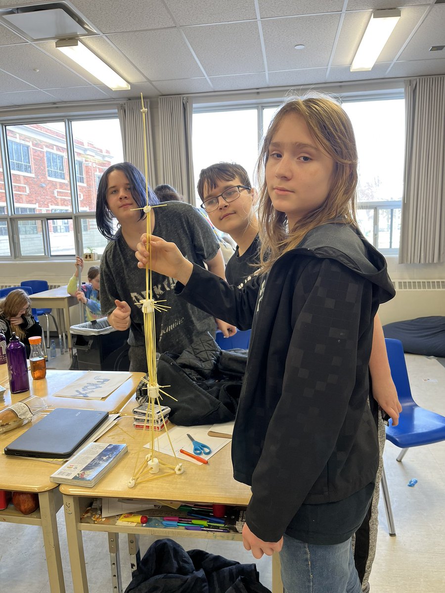 MrsPaddock's tweet photo. Today we collaborated to see who could build the tallest spaghetti tower! Great critical thinking, 7/8! @htubman2015 https://t.co/Ja9bVasD3R