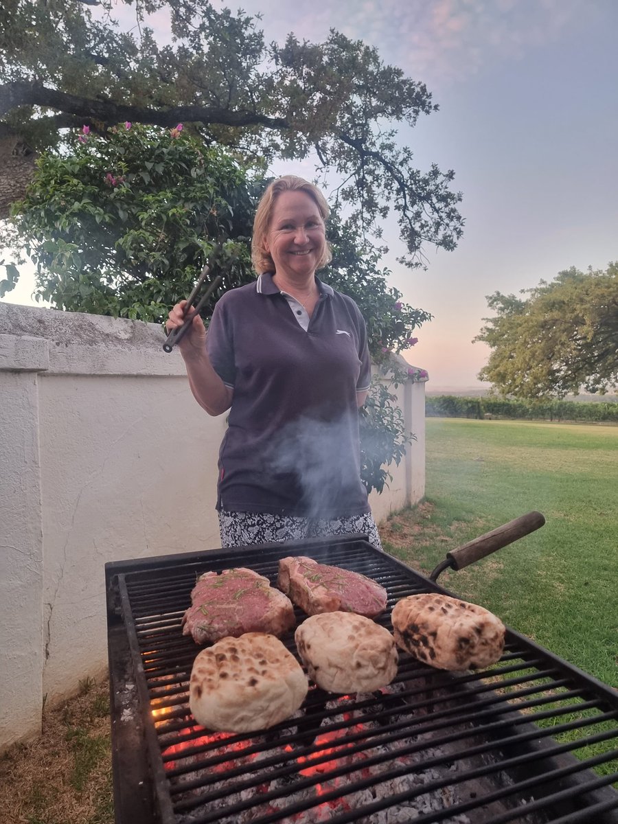 7SpringsWine's tweet photo. #steak #braai #syrah2016 #roosterkoek https://t.co/4bQrdJRM0g