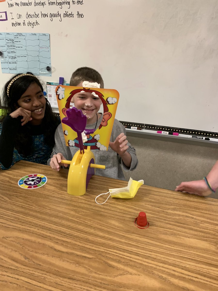 Math team celebrating growth! #synergy #WIGweek <a href="/SandyRidgeESNC/">Sandy Ridge Elementary School</a>