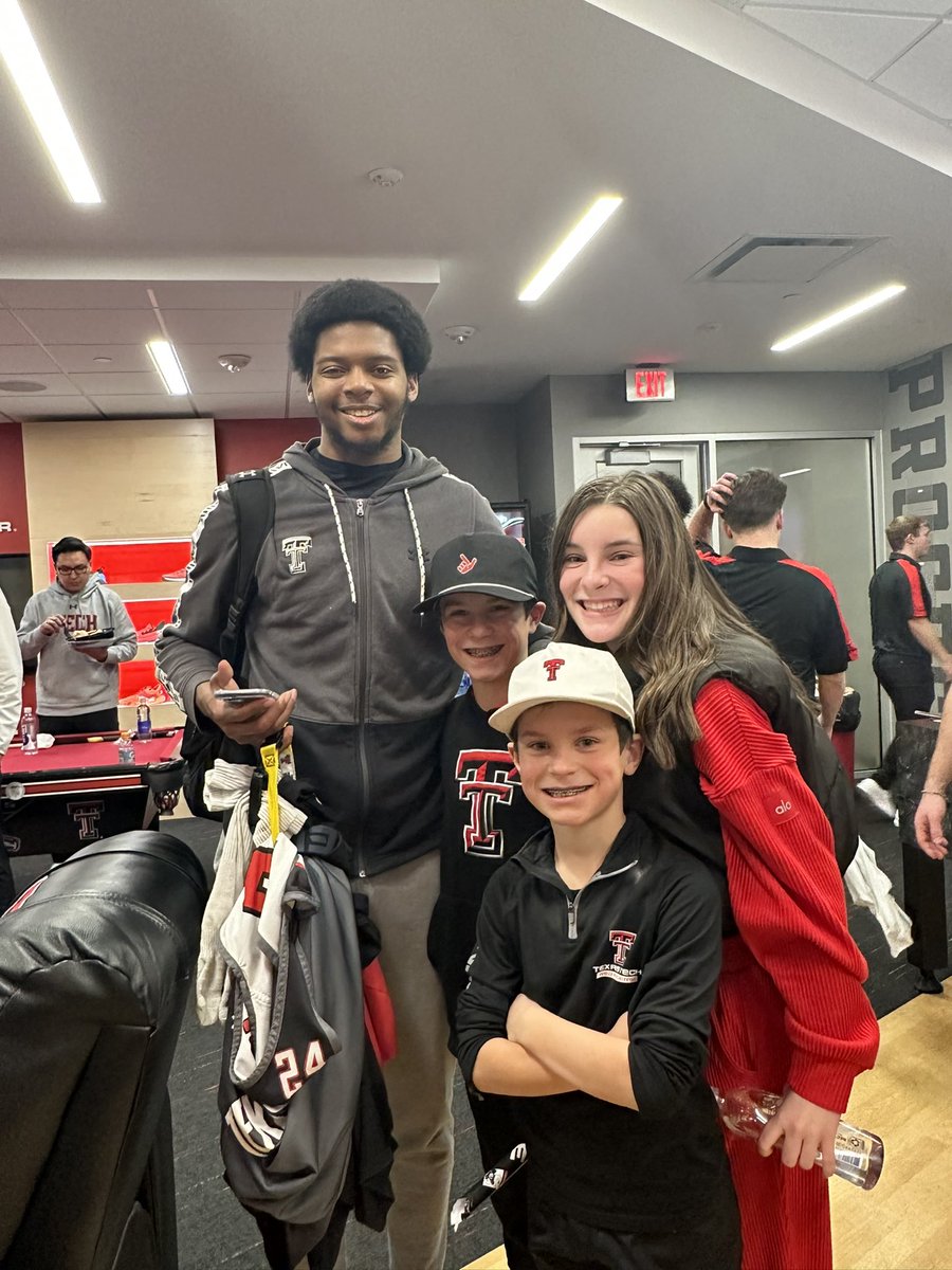 EricsonJarred's tweet photo. UNREAL!! Let’s Gooo, great comeback!!!!!🔥🔥💯💯! #RRFL #WreckEm @TexasTechMBB @jaylontyson @_KevinObanor @Doctork24_ @TheDH11 https://t.co/qKeBdT7xS3
