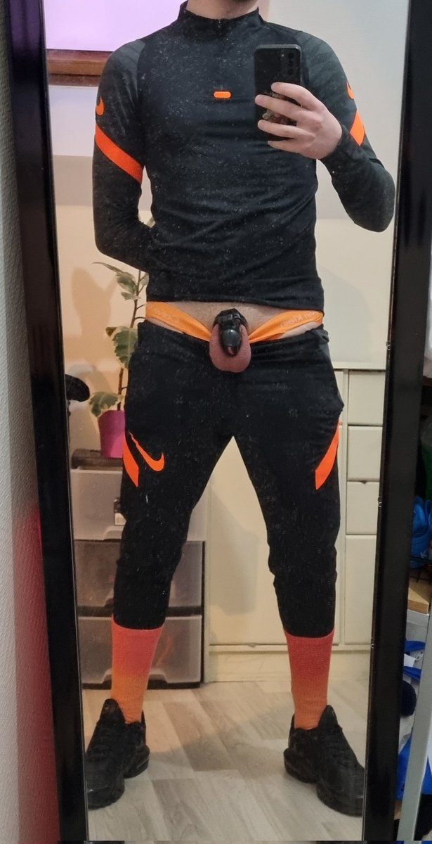 🔐 days 126
💦 05/01/2023

Wouuuaaa 1 000 abonnés !! Ça y est un cap est passé! Merci encore cest juste fou 🤩😍

On ne change pas toujours protégé des agressions extérieures😈