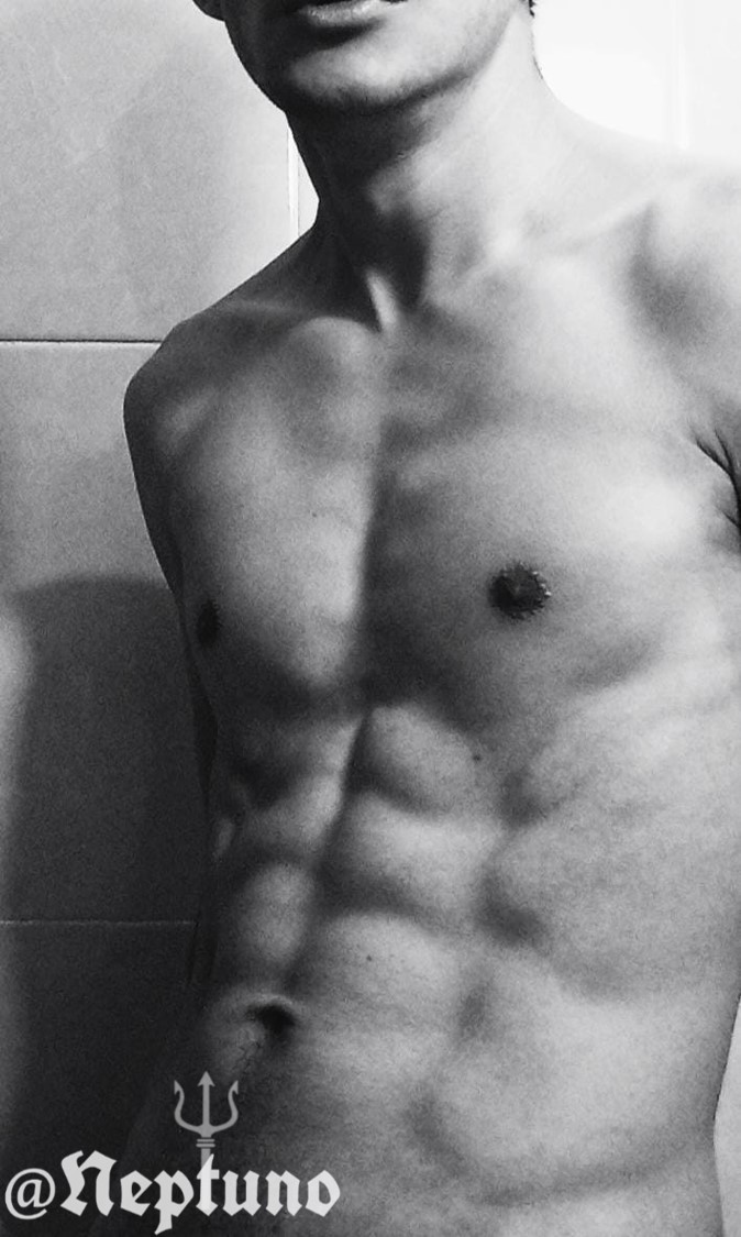 NeptunoSingle's tweet image. Mi aporte al #spamdeabdomen 🔥💪🔱#BlancoYNegro 

¡Feliz Martes a tod@s! 🔥😈🔥

#Single #Corneador #Bull