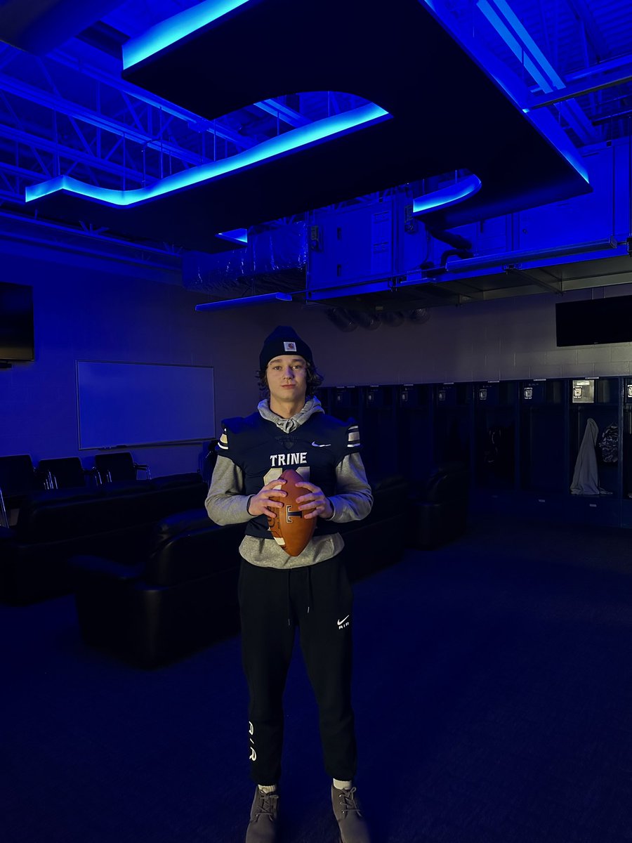 Im blessed to receive an offer from Trine University!!🔵⚪️ I want to thank <a href="/CoachRRiley/">Robert Riley</a> <a href="/CoachJKinsey/">Jacob Kinsey</a> <a href="/CoachAbbs/">Troy Abbs</a>  for the opportunity!! <a href="/TrineThunderFB/">Trine Thunder FB</a>