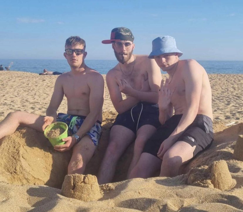 offenders_fc's tweet image. A year ago today the Six offenders were born. 
A year of ups and downs, mainly downs. 
A new league awaits as does a new challenge. Stay posted for some deadline day signings and departures. Here’s to year 2 🎊 🍺