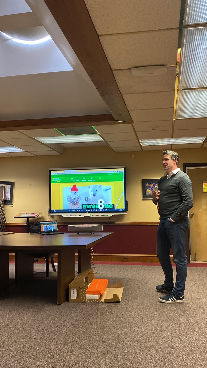 Welcome to Dumont, Merlyn!