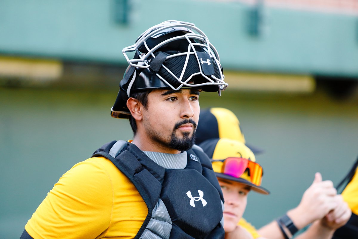 LAST CALL to come get better with the Shockers!

Hitting Camp 💥 bit.ly/3kvcWAX
Pitching/Catching Camp 🎯 bit.ly/3WoYN5t