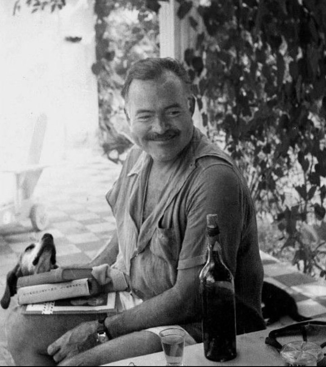 WH_Studio's tweet image. &quot;I like to listen. I have learned a great deal from listening carefully. Most people never listen.&quot;

-Ernest Hemingway

#WHinspiration #WilliamHenryStudio #BeSharp