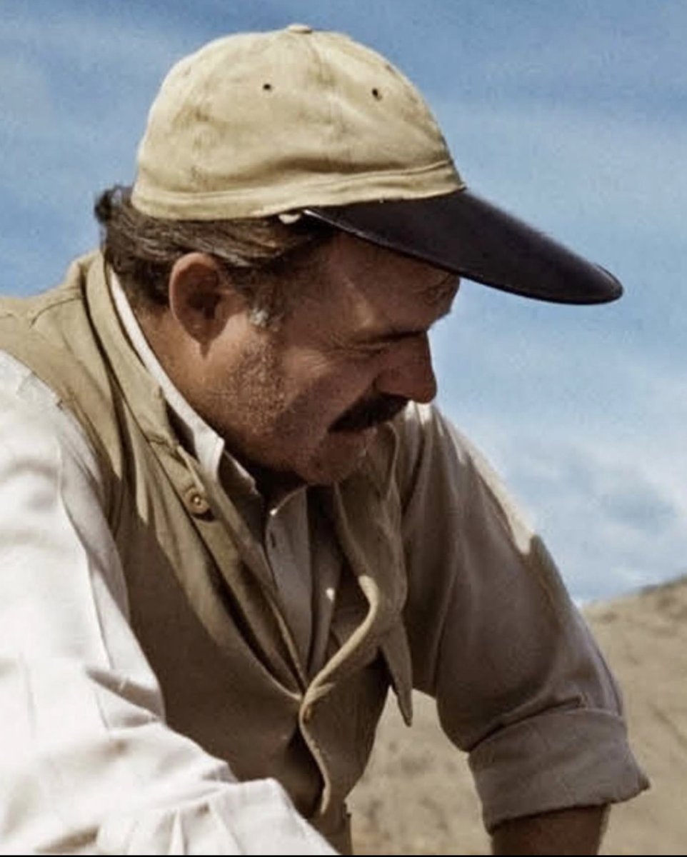 WH_Studio's tweet image. &quot;I like to listen. I have learned a great deal from listening carefully. Most people never listen.&quot;

-Ernest Hemingway

#WHinspiration #WilliamHenryStudio #BeSharp