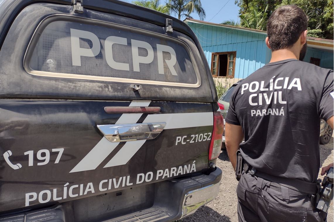 Após denúncia anônima 181, Policiais Civil do Paraná  (PCPR) localiza drogas em duas residências em Maringá na última segunda-feira (30). Saiba mais em 181.pr.gov.br/Noticias