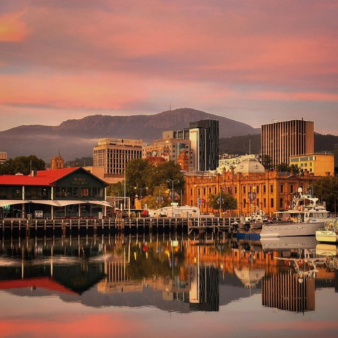 If only we all looked this good in the morning 💗  Kudos to IG/katypotaty77 for capturing this stunning<a href="/tag/seeaustralia"class="tags"><span>#seeaustralia</span></a><a href="/tag/comeandsaygday"class="tags"><span>#comeandsaygday</span></a><a href="/tag/discovertasmania"class="tags"><span>#discovertasmania</span></a>