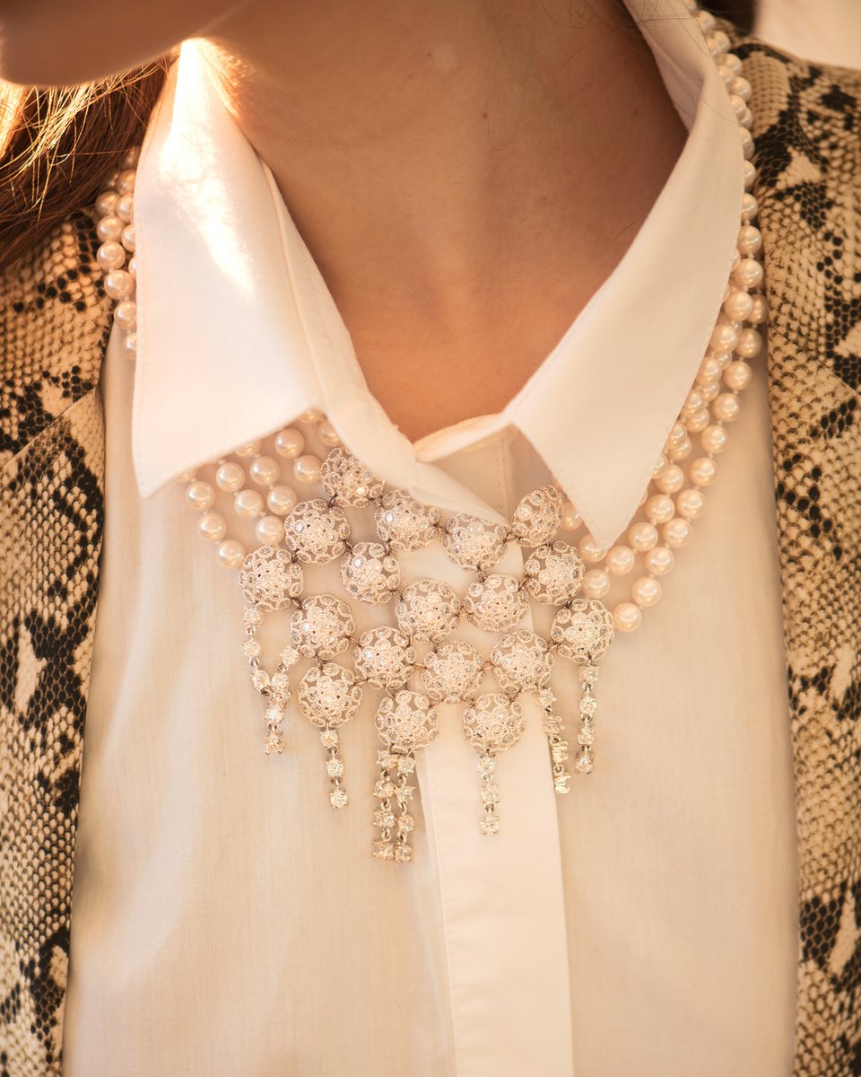 newbridgesilver's tweet photo. Everyday is a pearl day.
.
#daylook #pearlcore #pearls https://t.co/IuNvTYh1B8