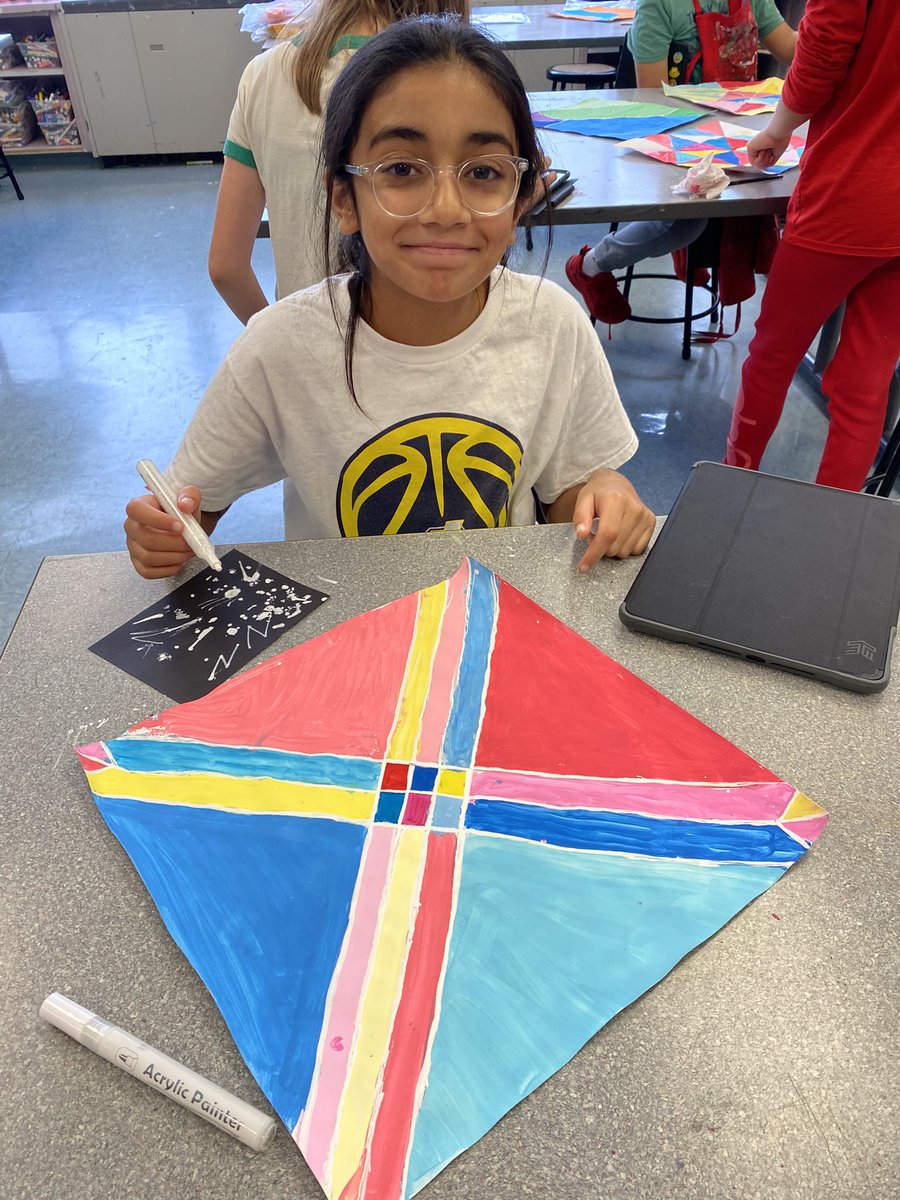 5th graders finished up their origami abstractions by outlining their fold lines for emphasis. #glengroveschool #weared34