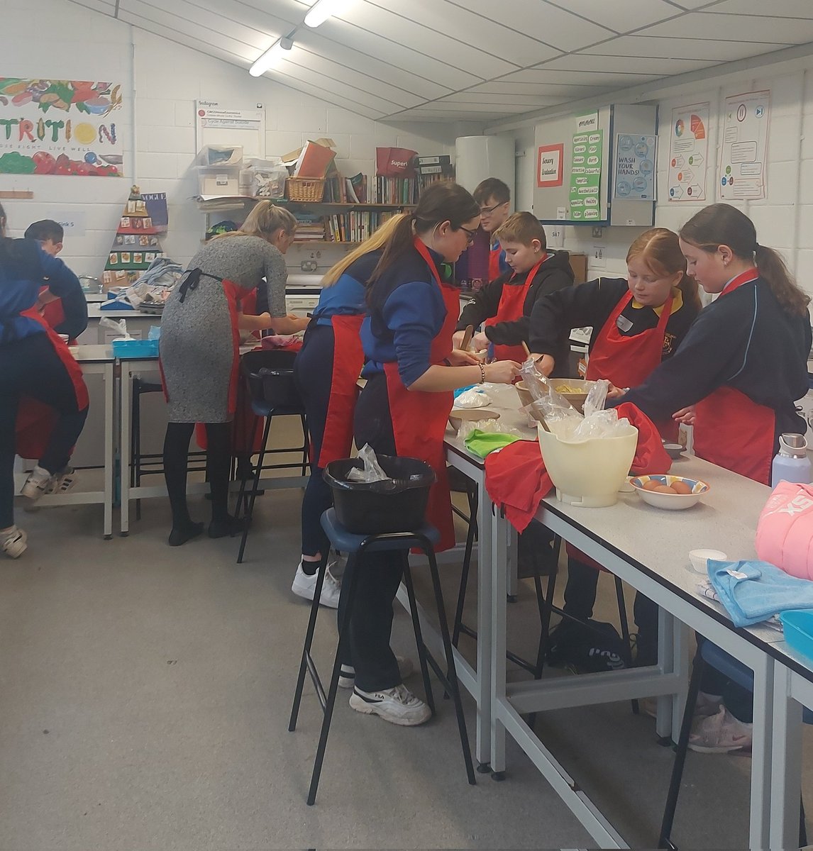 colmhuirecoed's tweet image. Lots of local 5th class pupils enjoying their secondary school experience in @colmhuirecoed today #TasterDay1 #secondlevel #community #excellenceinducation #primarytosecondary @TipperaryETB