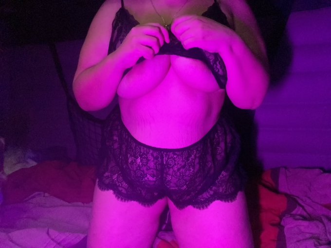 Titty Tuesday!! 😍🔞   #onlyfans #ThirstyThursday #ThiccThighs #bbwamatue #bbwonly #Sellingcontents #DaddySugar<a href="/tag/onlyfans"class="tags">#onlyfans</a><a href="/tag/thirstythursday"class="tags">#ThirstyThursday</a><a href="/tag/allnatural"class="tags"><span>#allnatural</span></a><a href="/tag/bigbooties"class="tags"><span>#bigbooties</span></a><a href="/tag/sellingcontents"class="tags"><span>#sellingcontents</span></a><a href="/tag/thiccthighs"class="tags"><span>#thiccthighs</span></a>