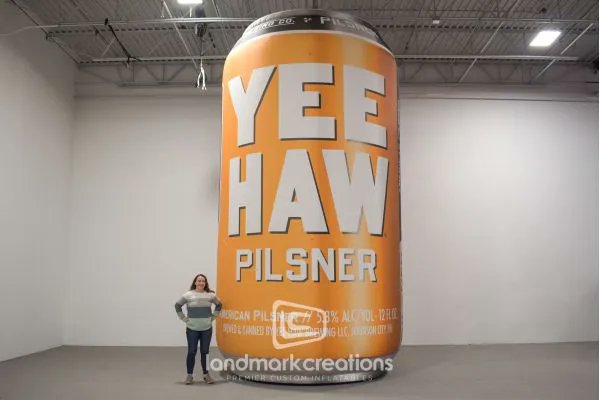 Landmarketer's tweet image. Check out this giant inflatable @YeeHawBrewing pilsner can replica! Inflatable replicas are easy to transport and store between events because they&apos;re light weight and pack into small containers! #custominflatables #YeeHawBrewing #marketingideas landmktg.com/3hJ6Xrb