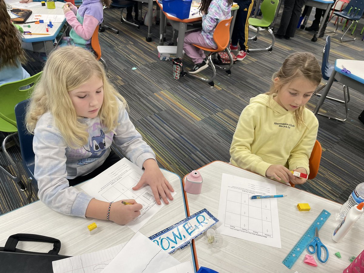 Excited to see how <a href="/Peters_sd12/">Colleen Peters</a> continues to engage her Ss with kinesthetic learning experiences using materials from her last Donors Choose project. Ss investigated fractions by working together with Legos. Way to make learning fun! #ProudToBeD12