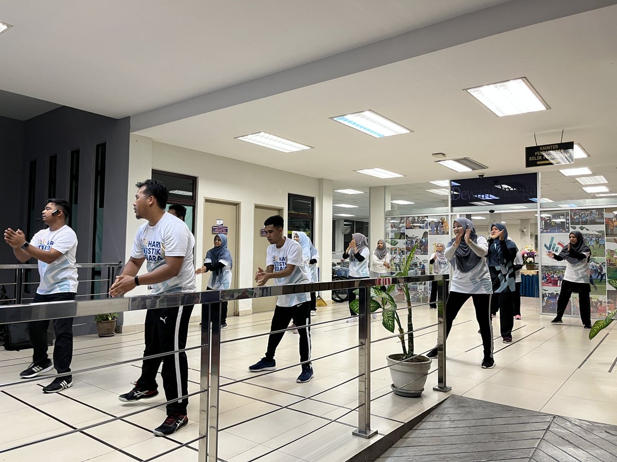 DOSM_ILSM's tweet image. Hari kedua sesi FitDOSM ILSM bersama peserta Program Data Review Survei HIES/BA 2022, Jabatan Perangkaan Malaysia pada 31 Januari 2023 di ILSM, Sungkai, Perak.

Terima kasih pada semua yang terlibat menjayakannya.

#FitDOSM