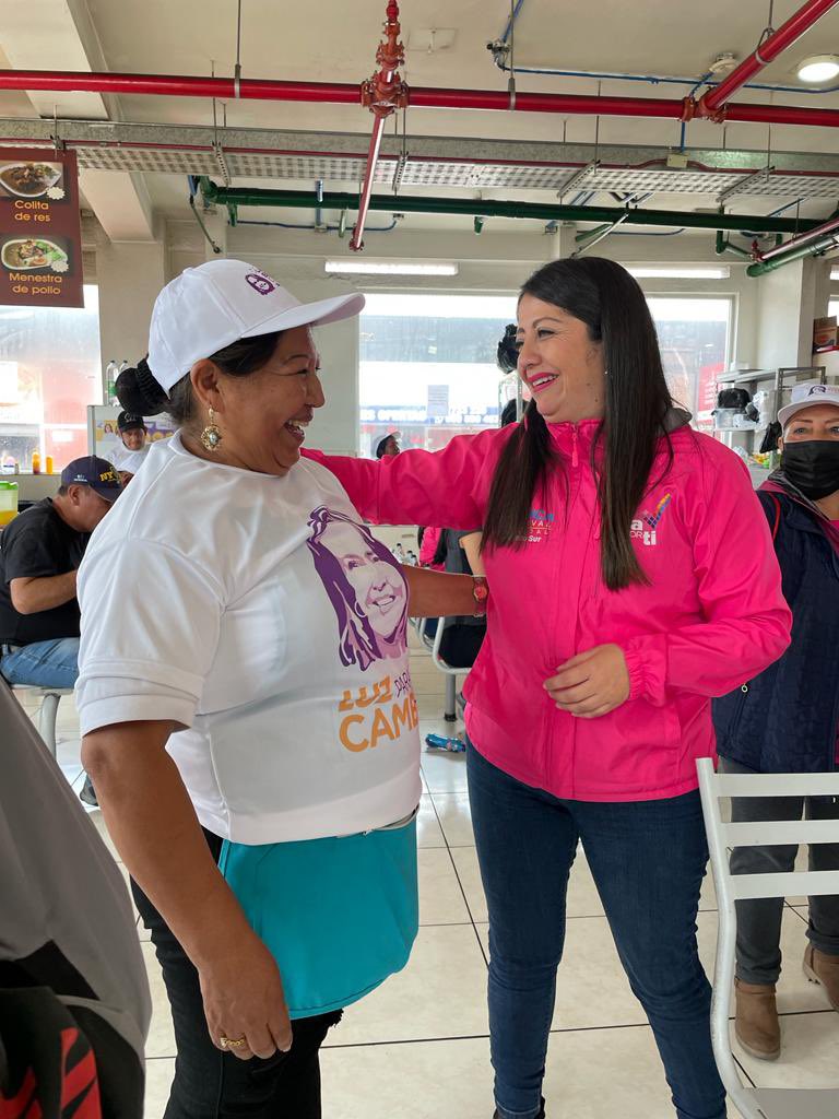 🛑Esta mañana en el #Mayorista fue nuestro primer cierre de campaña. 😉Reconocemos y sabemos que el comercio en la ciudad es la base fundamental para la generación de empleo.