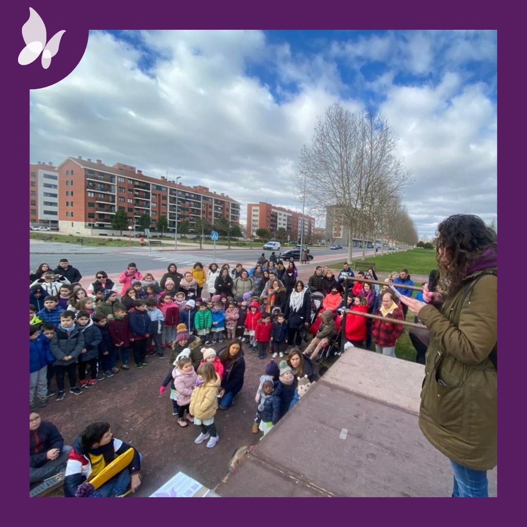 FundacionDravet's tweet photo. Estamos enaMORADOS🥰 de los eventos de ayer de un buen número de colegios para concienciar sobre el síndrome de #Dravet con motivo del #DíadelaPaz. Gracias a ellos, cada vez se conoce más esta #EnfermedadRara💜.

📷 @CeipCharca😍 . https://t.co/lO1SuBHUYU