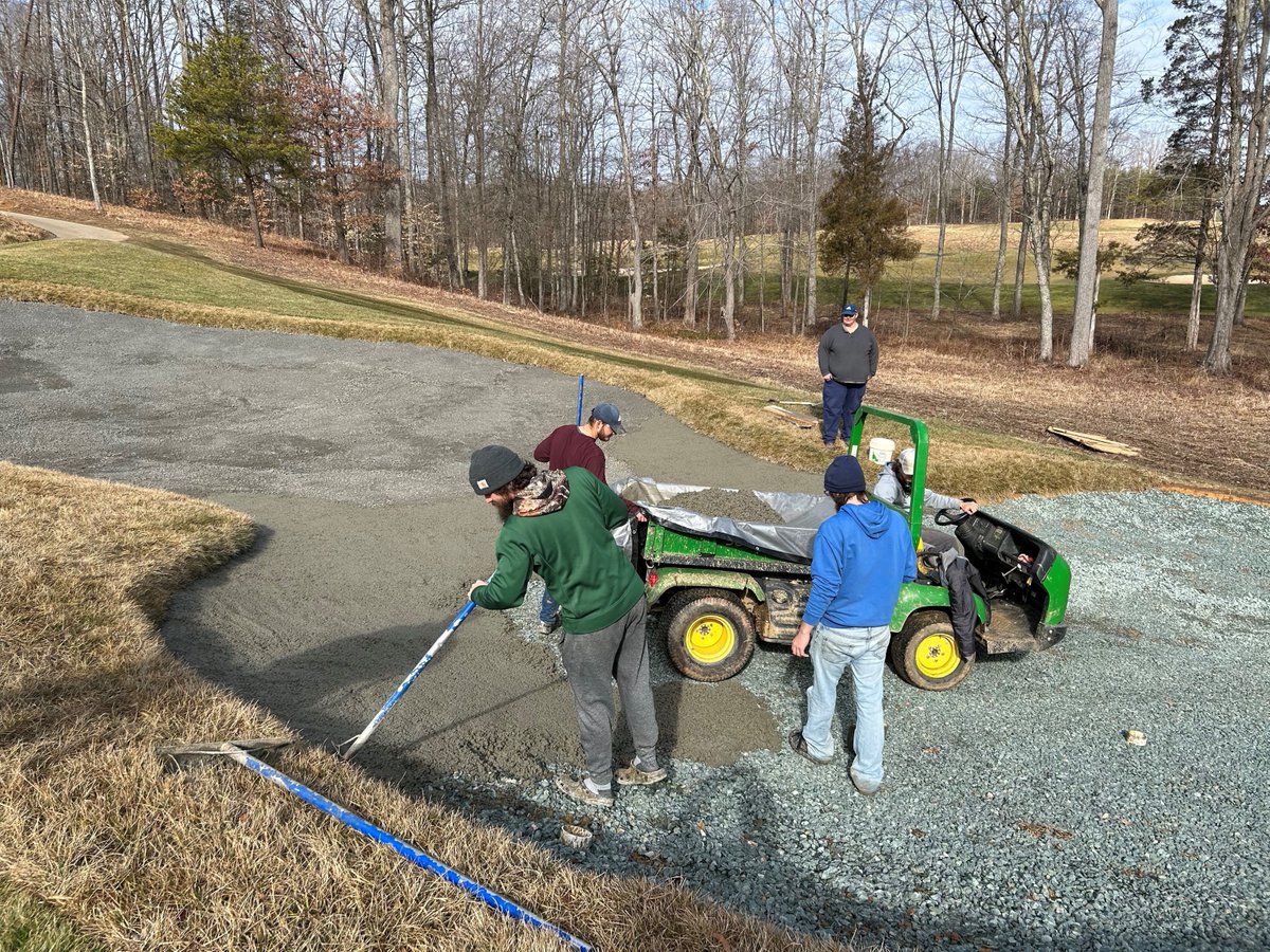 SpringCreekVA's tweet photo. Yesterday provided (finally) another good day to work on #5 Bunker. Concrete Load #2. 
#SCfromthesuperPOV https://t.co/LYi8l1Wt9e