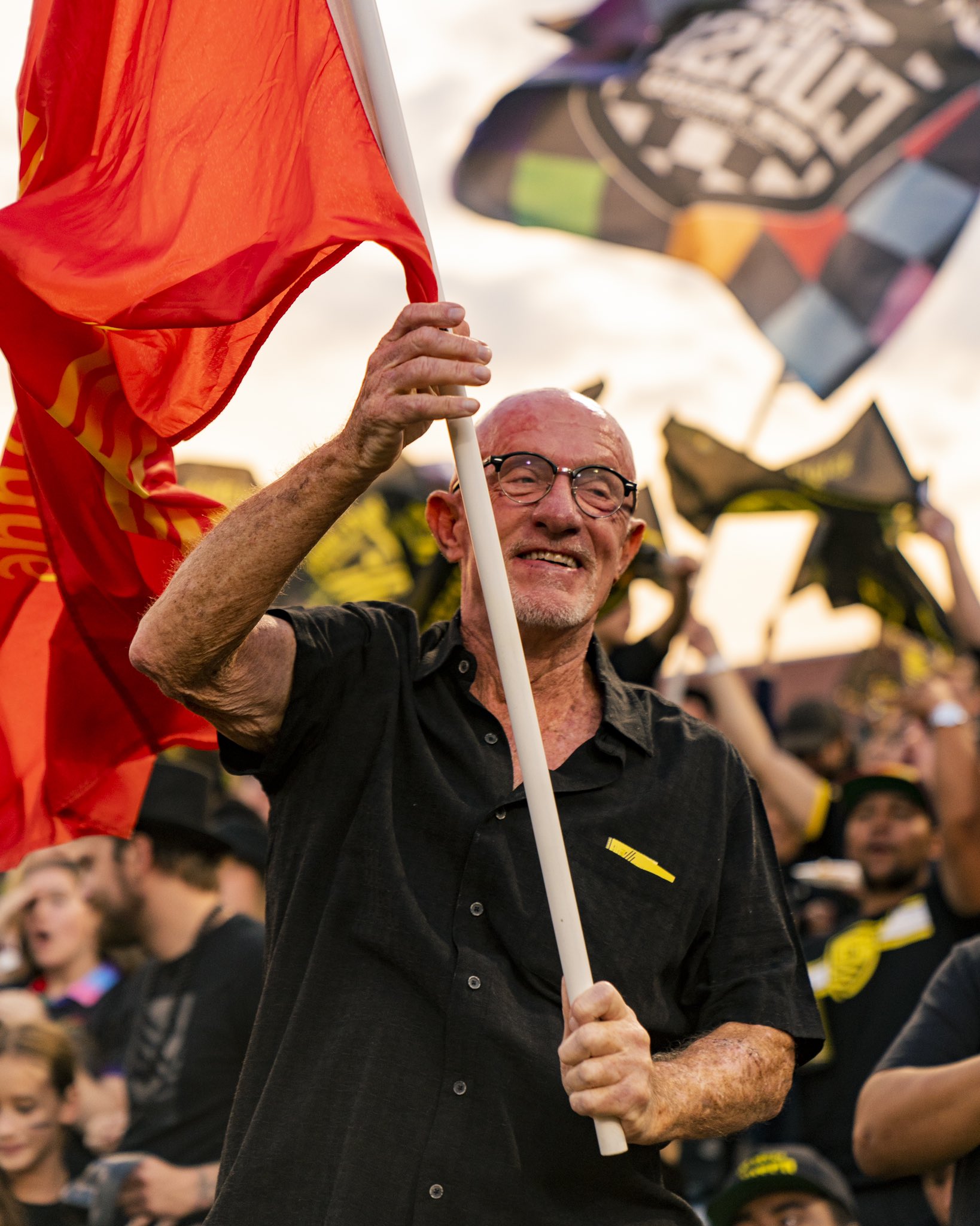 Happy birthday to supporter and star Jonathan Banks! 