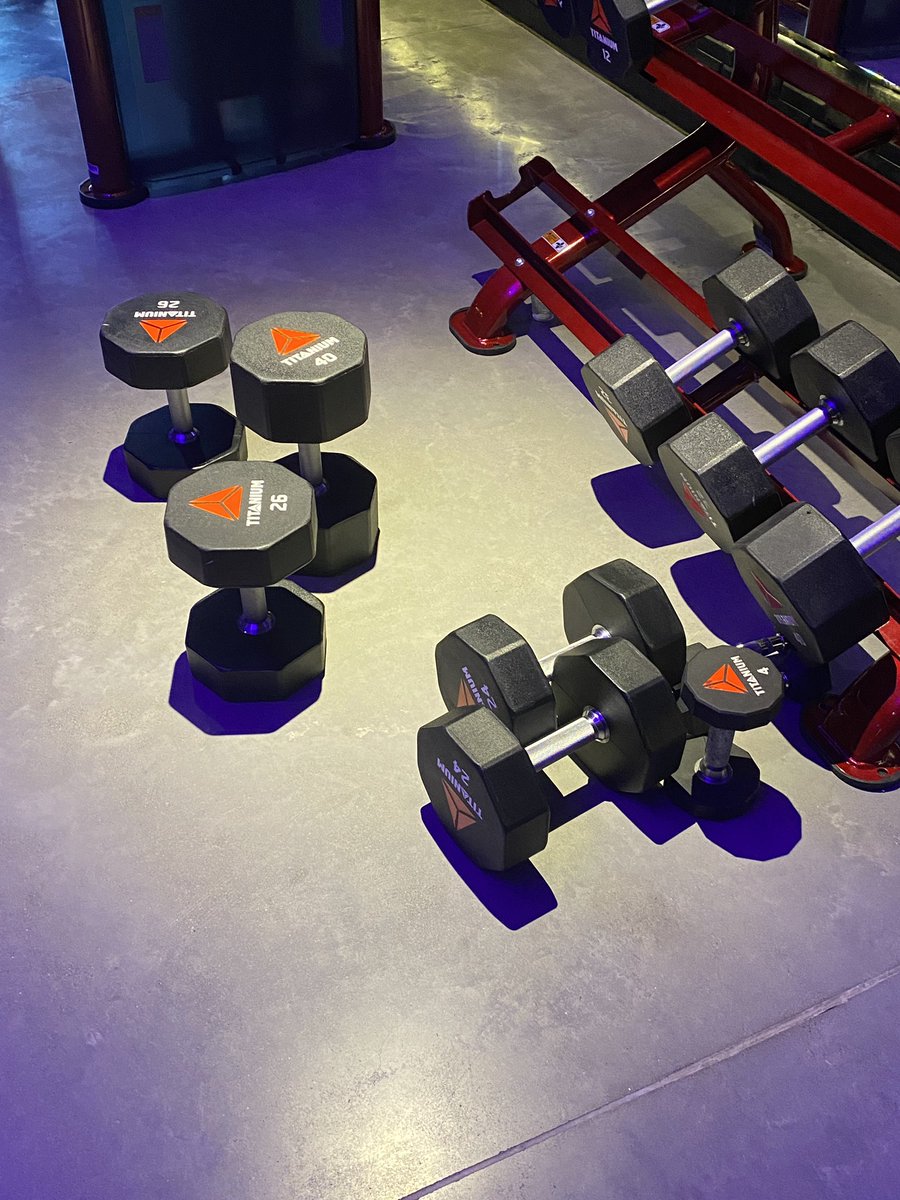 Bastian Bux tweet media